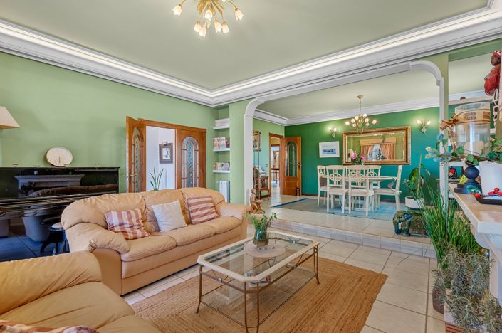 Image No.17-6 Bed Villa for sale