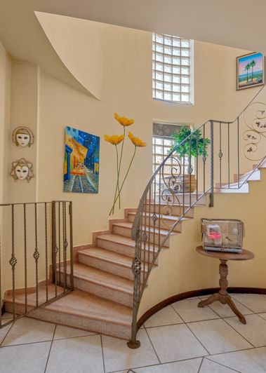 Image No.32-6 Bed Villa for sale