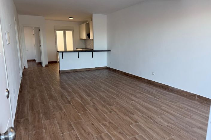 Image No.13-3 Bed Property for sale