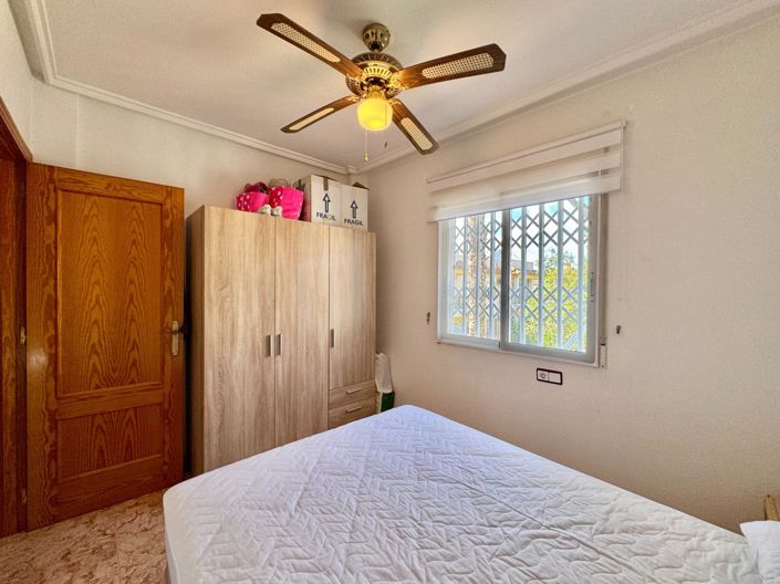 Image No.11-3 Bed Townhouse for sale