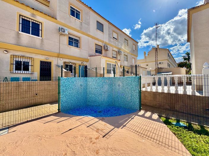 Image No.42-3 Bed Townhouse for sale