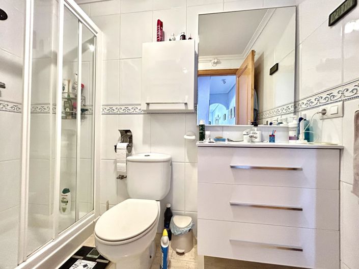 Image No.20-2 Bed Apartment for sale