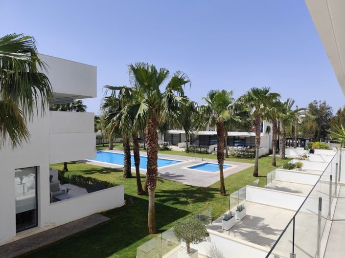 Image No.23-3 Bed Apartment for sale
