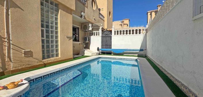 Image No.2-2 Bed Townhouse for sale