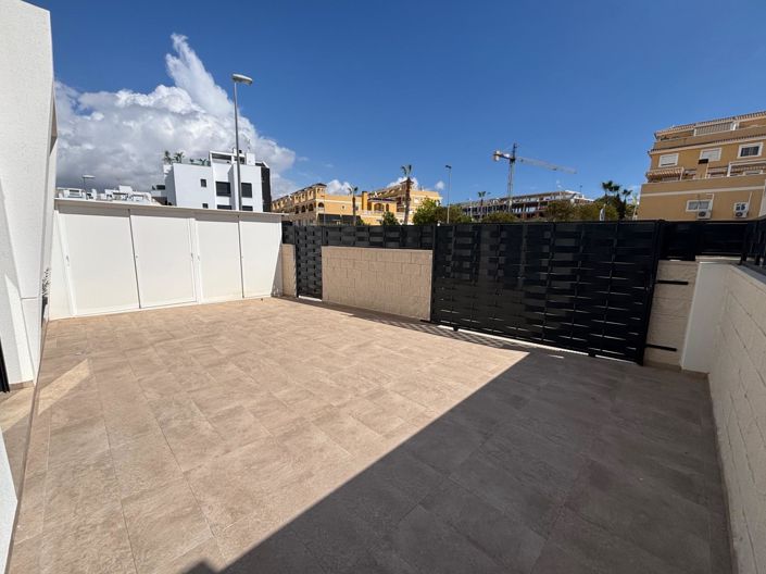 Image No.19-3 Bed Villa for sale
