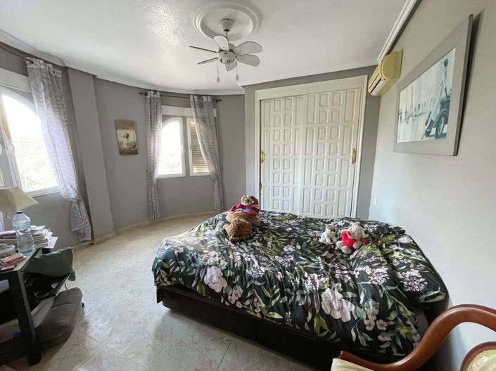 Image No.18-5 Bed Villa for sale