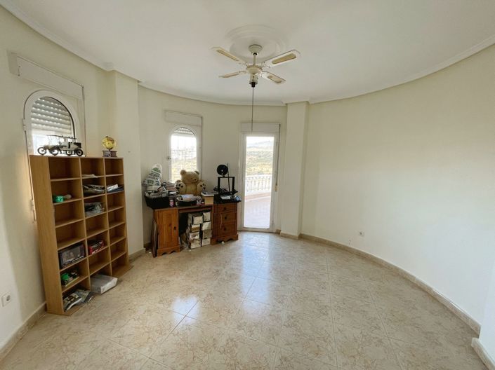 Image No.20-5 Bed Villa for sale