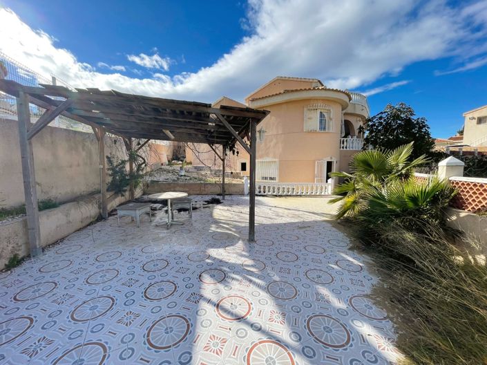 Image No.27-5 Bed Villa for sale