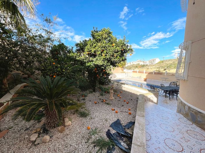 Image No.28-5 Bed Villa for sale