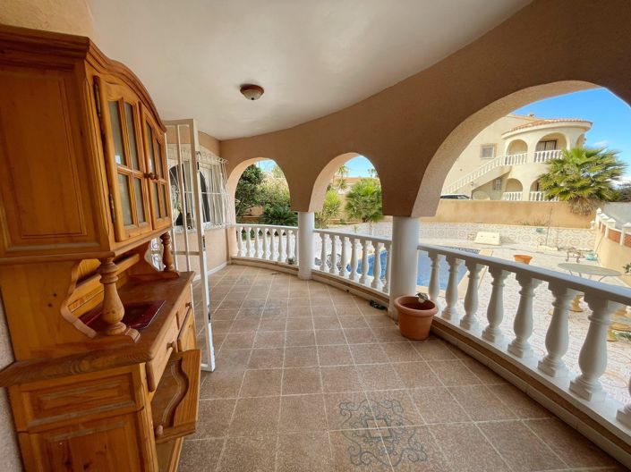 Image No.3-5 Bed Villa for sale