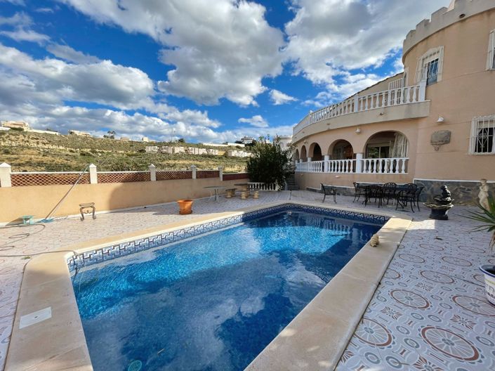 Image No.30-5 Bed Villa for sale