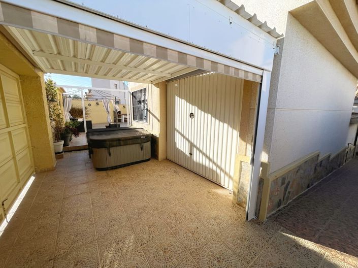 Image No.26-3 Bed Villa for sale