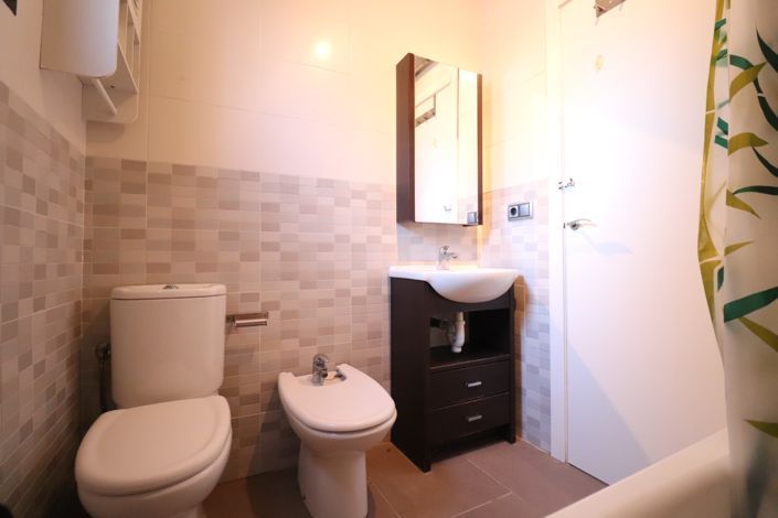 Image No.10-3 Bed Apartment for sale