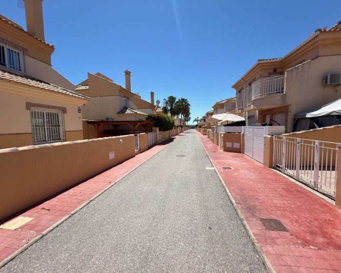 Image No.24-3 Bed Villa for sale