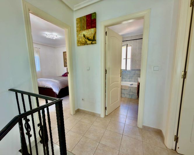Image No.9-3 Bed Villa for sale
