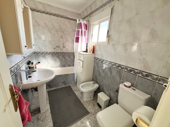 Image No.17-3 Bed Villa for sale