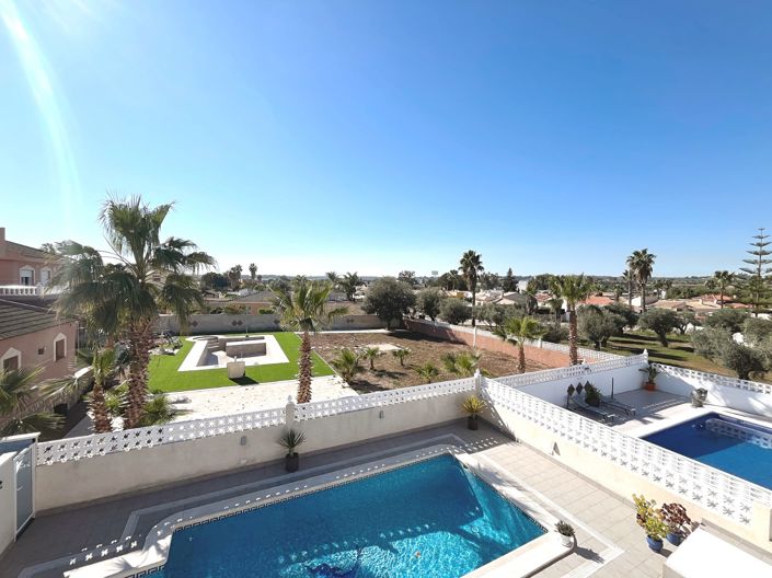 Image No.29-3 Bed Villa for sale