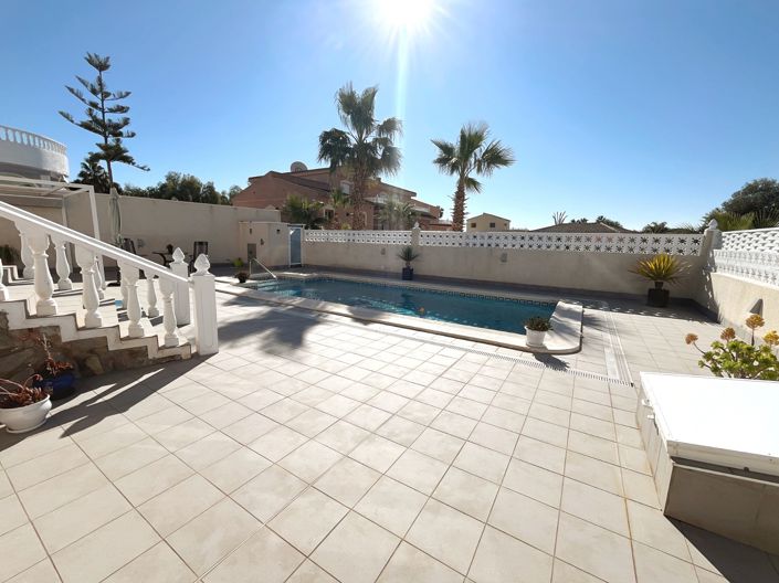 Image No.30-3 Bed Villa for sale