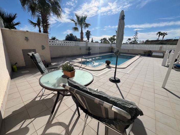 Image No.43-3 Bed Villa for sale