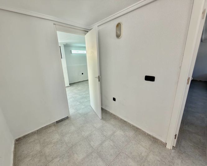 Image No.14-4 Bed Villa for sale