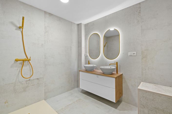 Image No.21-3 Bed Apartment for sale