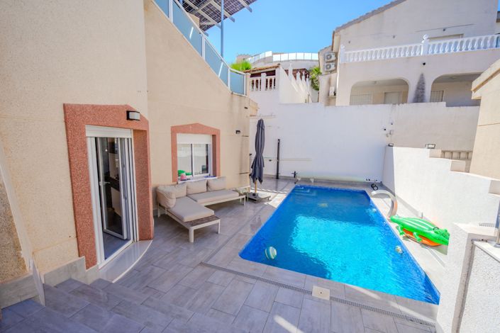 Image No.14-4 Bed Villa for sale