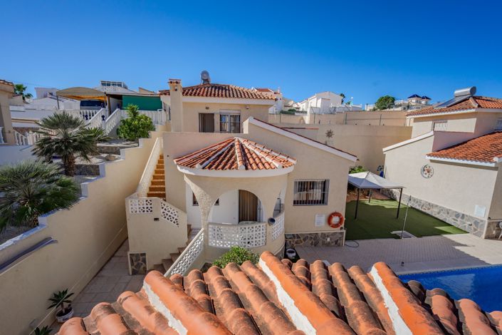 Image No.30-10 Bed Villa for sale