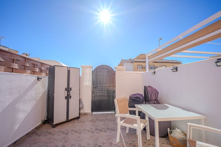 Image No.29-2 Bed Property for sale