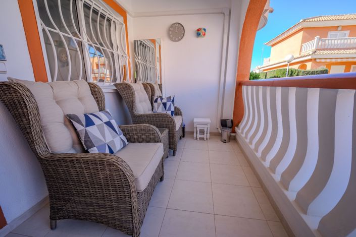 Image No.4-2 Bed Property for sale