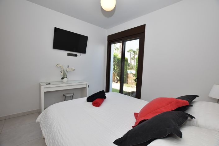 Image No.22-2 Bed Apartment for sale