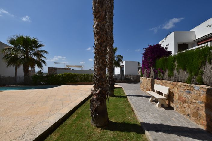 Image No.40-2 Bed Apartment for sale