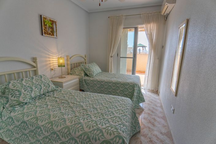 Image No.19-4 Bed Villa for sale