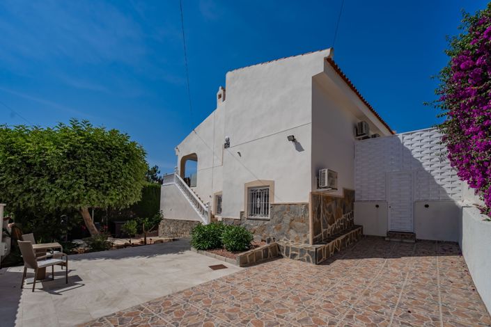 Image No.42-4 Bed Villa for sale