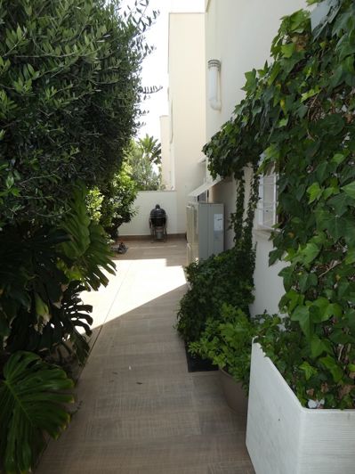 Image No.18-3 Bed Villa for sale