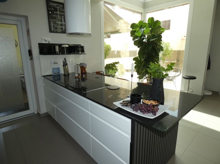 Image No.29-3 Bed Villa for sale