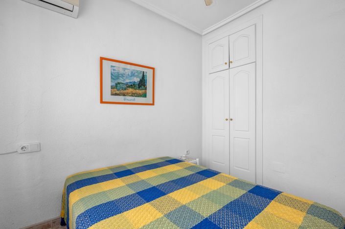 Image No.12-3 Bed Property for sale