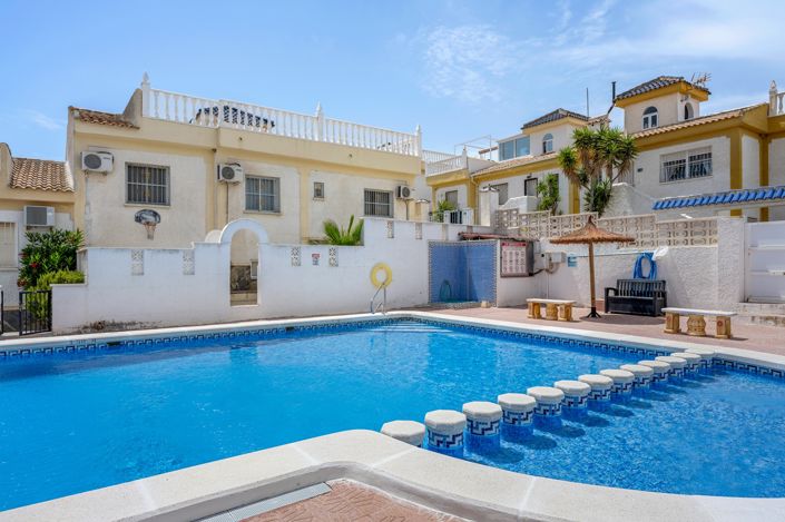 Image No.41-3 Bed Property for sale