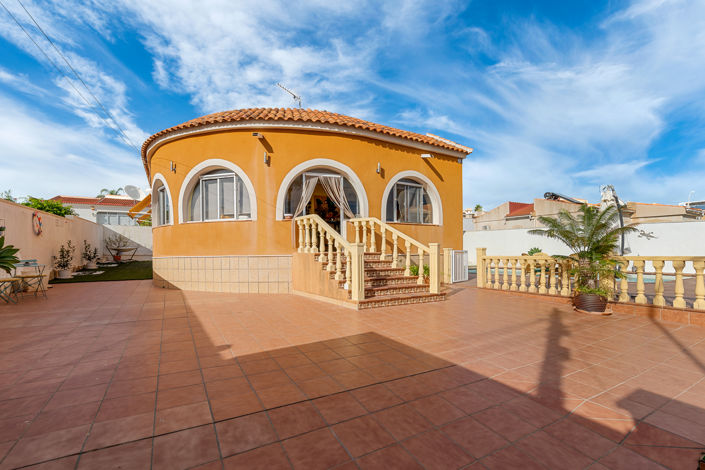 Image No.31-4 Bed Villa for sale