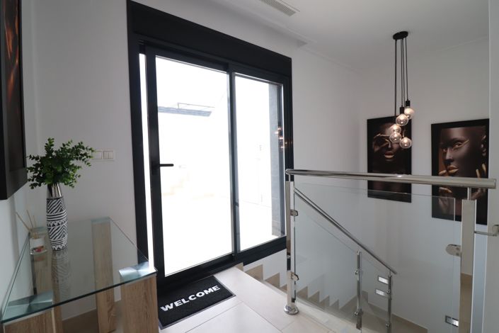 Image No.20-3 Bed Property for sale