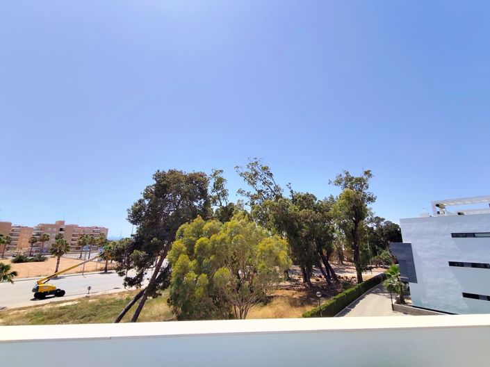 Image No.23-3 Bed Apartment for sale