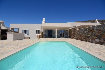 1 - Naxos, House