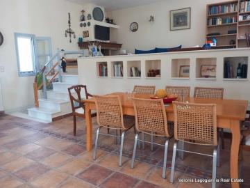 house-2--dining-area