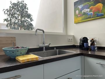 kitchen-and-avli