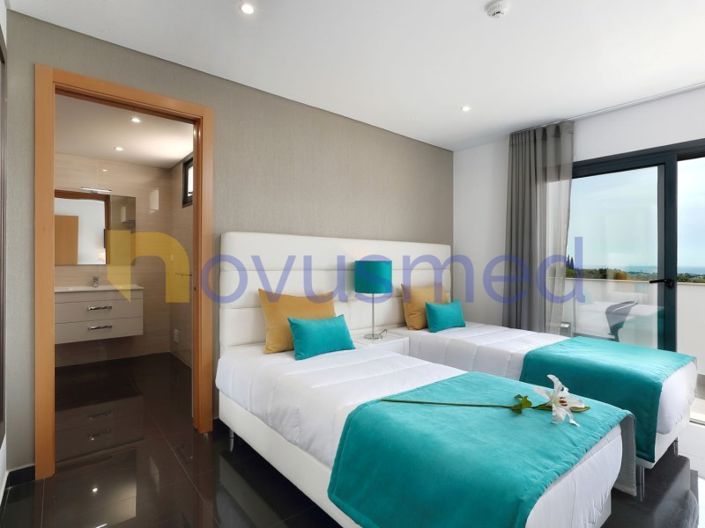 Image No.11-10 Bed House for sale