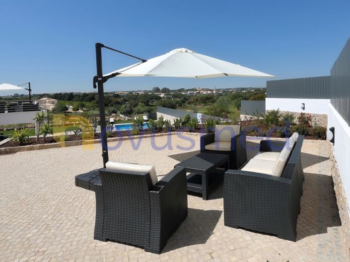 Image No.24-10 Bed House for sale