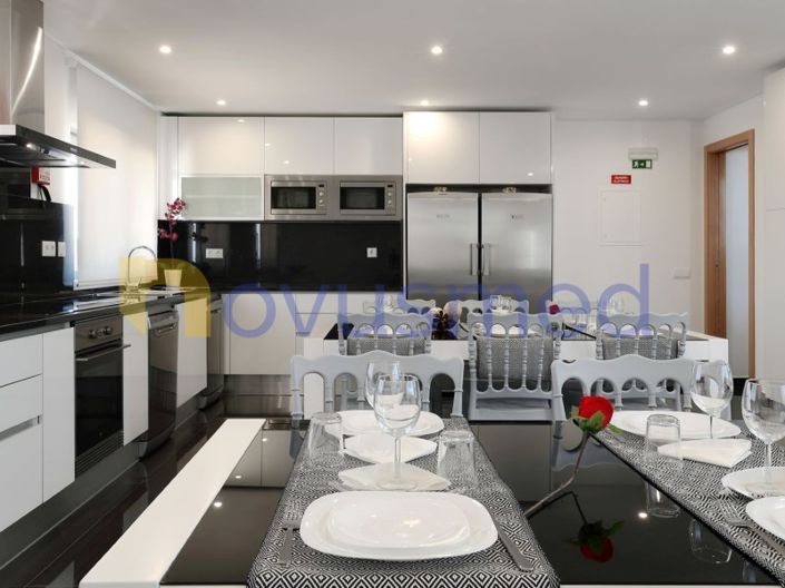 Image No.7-10 Bed House for sale