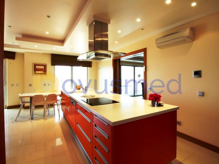 Image No.16-5 Bed House for sale