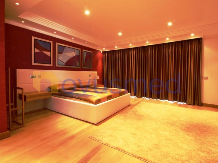 Image No.28-5 Bed House for sale