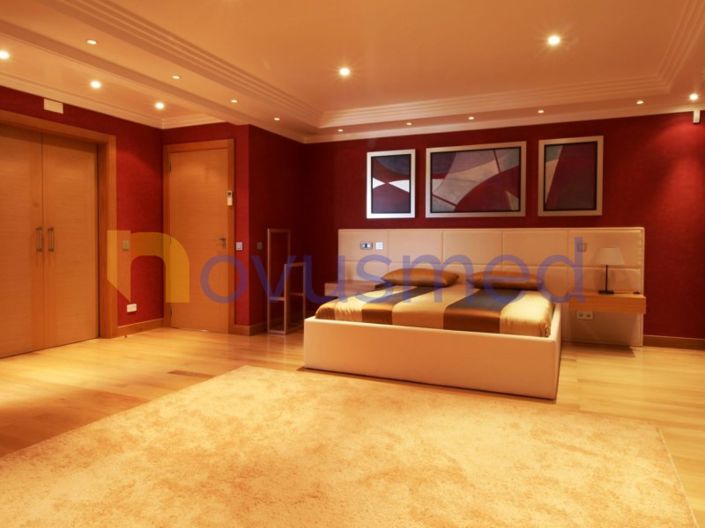 Image No.30-5 Bed House for sale