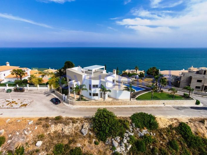 Image No.7-5 Bed House for sale